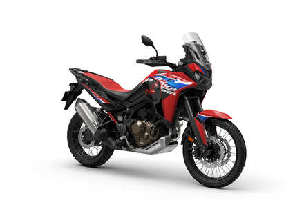 24YM_Africa_Twin_L3_MT_Studio_GrandPrixRed