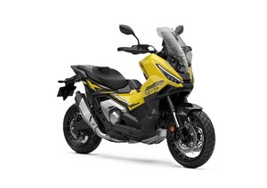 25YM_X-ADV-yellow-scaled