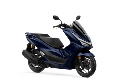 504700_25YM_Honda_PCX125-blue-scaled