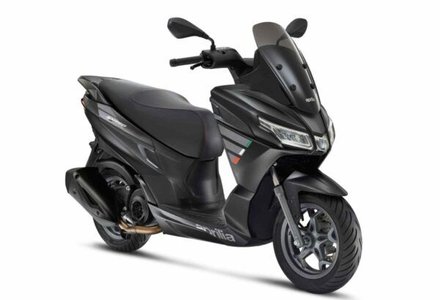 APRILIA-SXR-50-E5-NUEVA-NEGRA-600x450